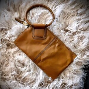 Hobo Sable Wristlet